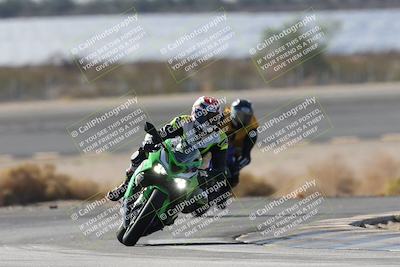 media/Nov-16-2025-Race Pace (Sun) [[8c5fa54630]]/Non Verified Riders (1st 20 Minutes)/1-Turn 14 (10am)/